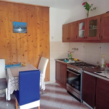Apartament Nikola Pucisca