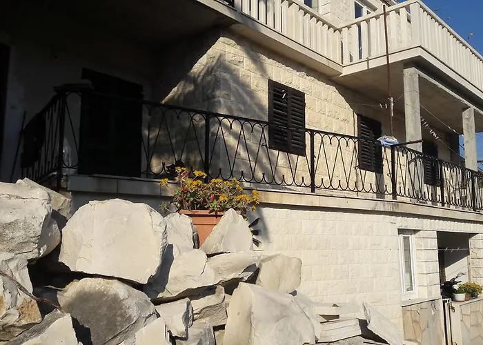 Apartamento Nikola Pucisca