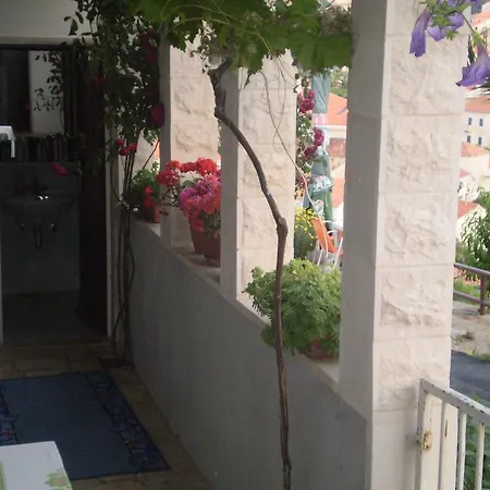 Nikola Lägenhet Pucisca